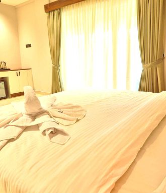 amaze-beach-resort-delux-room3