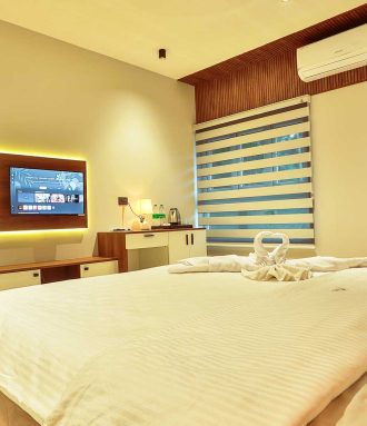 amaze-beach-resort-delux-room5